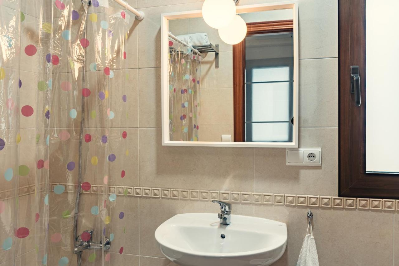 סביליה Apartamentos San Pedro מראה חיצוני תמונה